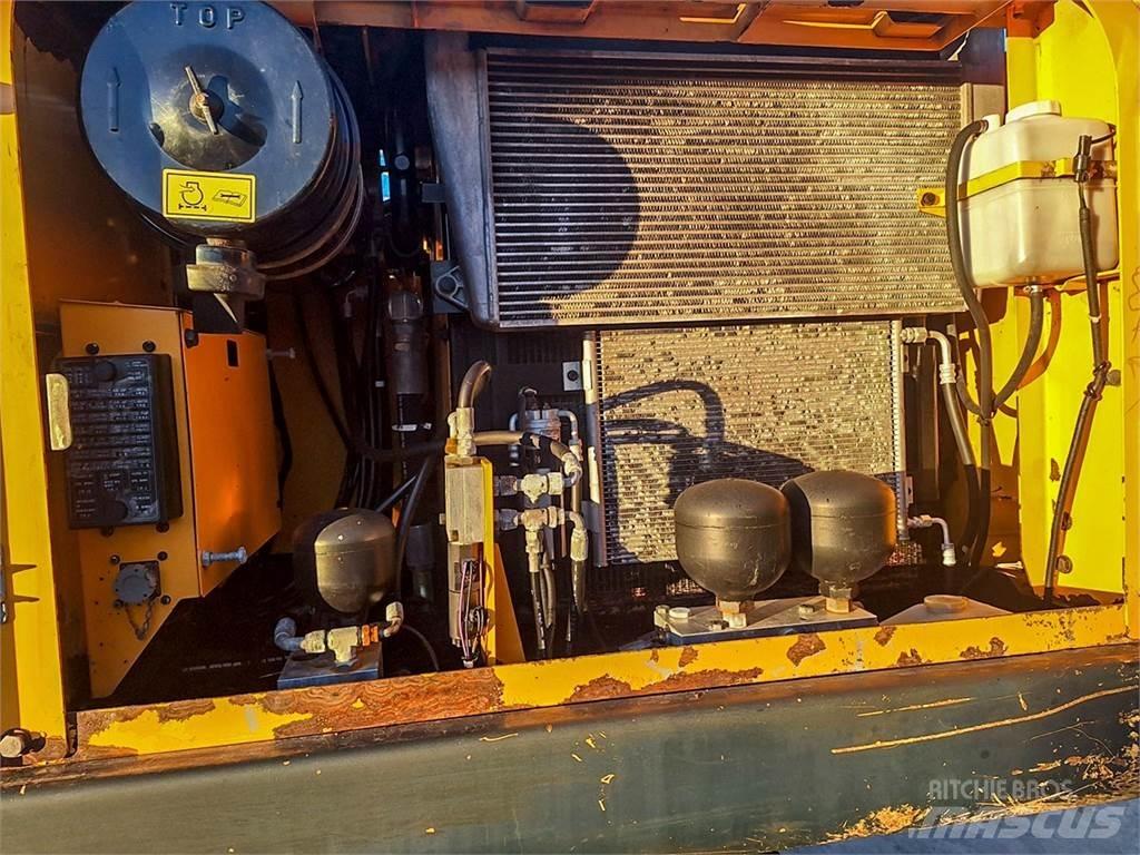 Hyundai R170W-7A Bageri točkaši