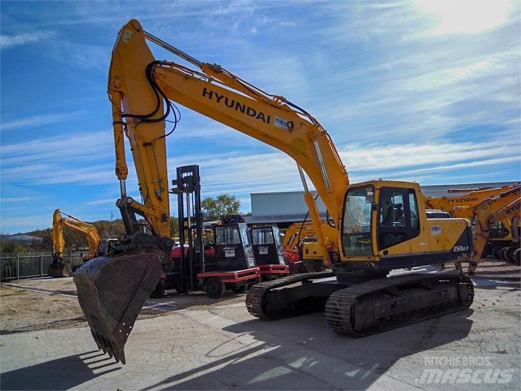 Hyundai R250LC-7 Bageri guseničari