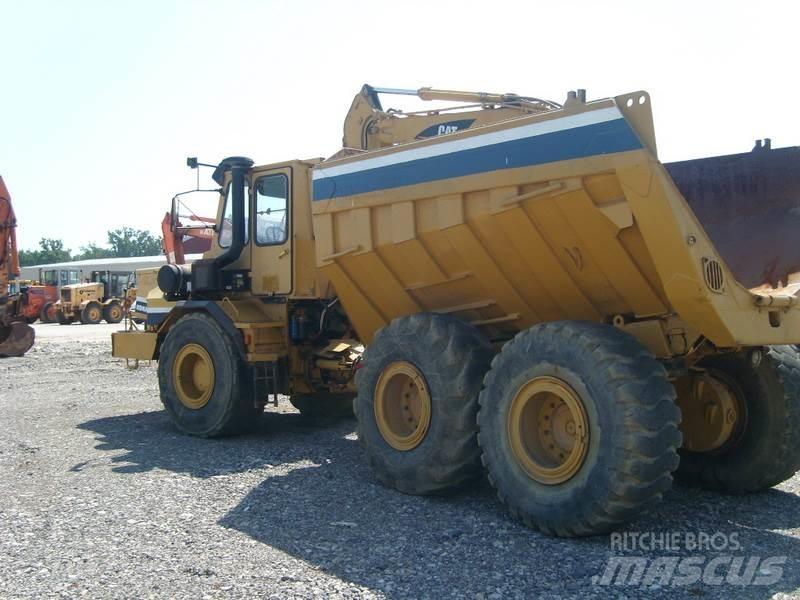 Komatsu HA270-3 Zglobni damperi