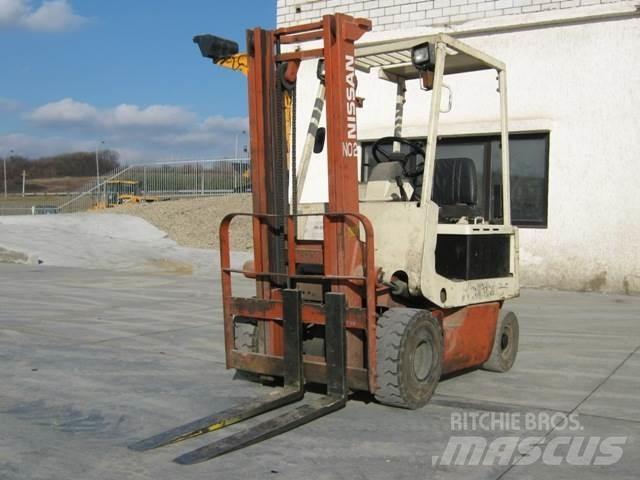 Nissan M01L15 Električni viljuškari