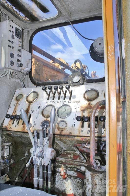  SALZGITTER LB 406 Rezervni delovi i oprema za bušenje