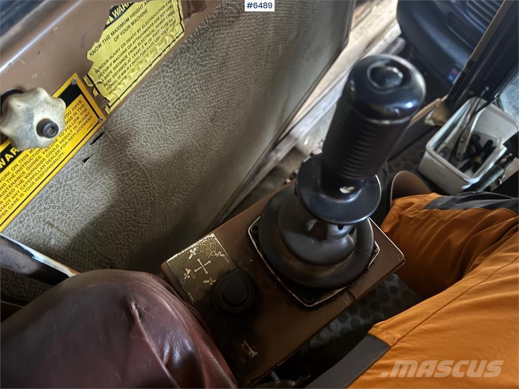 CAT 205 LC Bageri guseničari