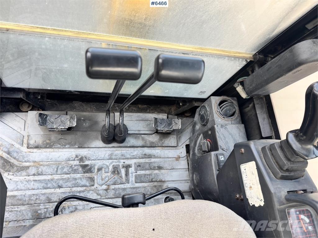 CAT 301.8 Bageri guseničari