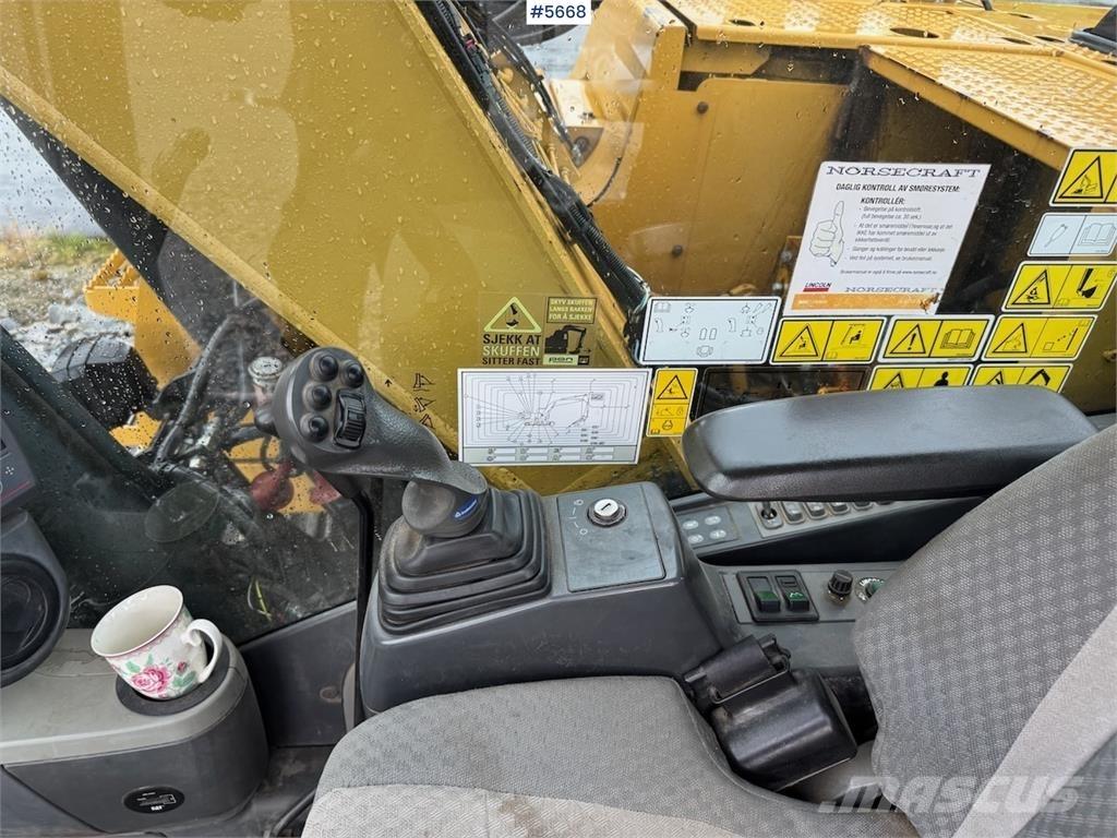 CAT 311F LRR Bageri guseničari