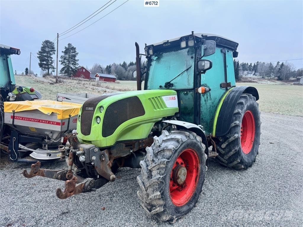 CLAAS 220 Traktori