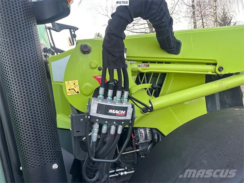 CLAAS Arion 440 Traktori
