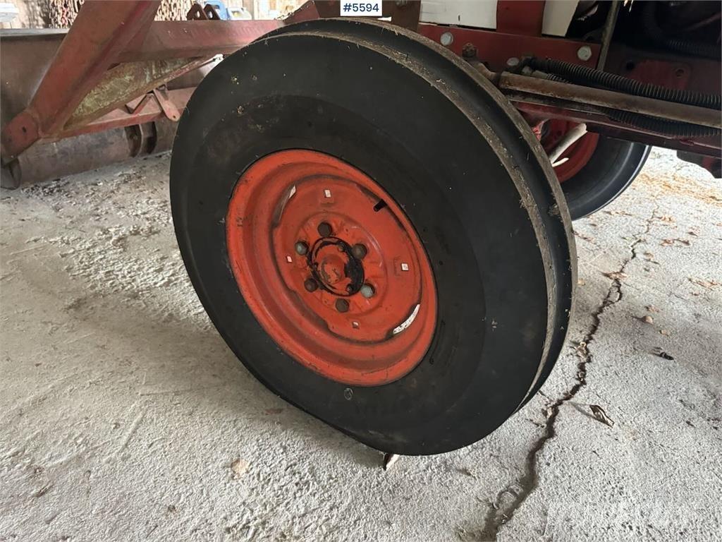 David Brown 885 Traktori