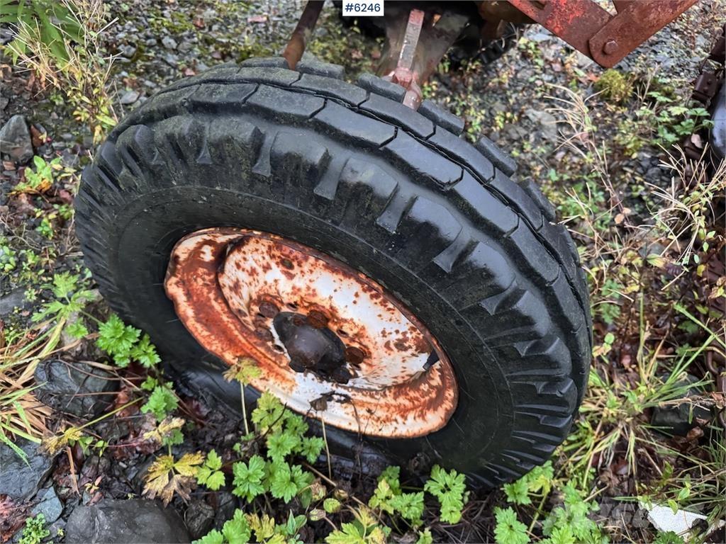 David Brown 885 Traktori