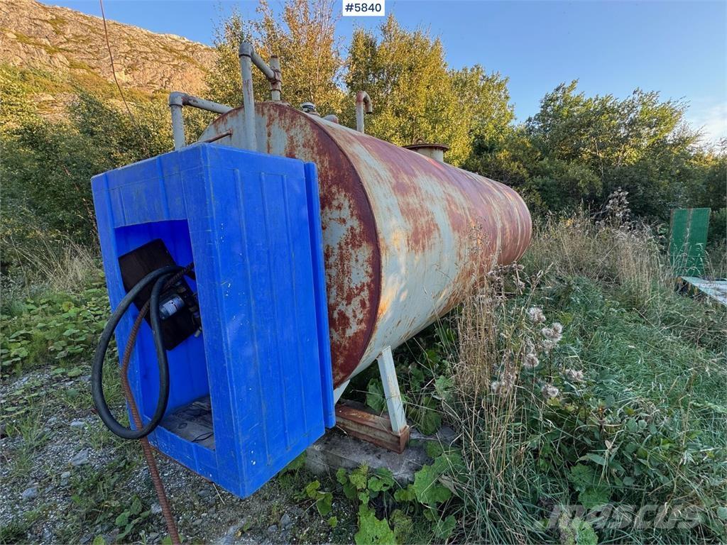  Dieseltank 12000L Ostale komponente za građevinarstvo