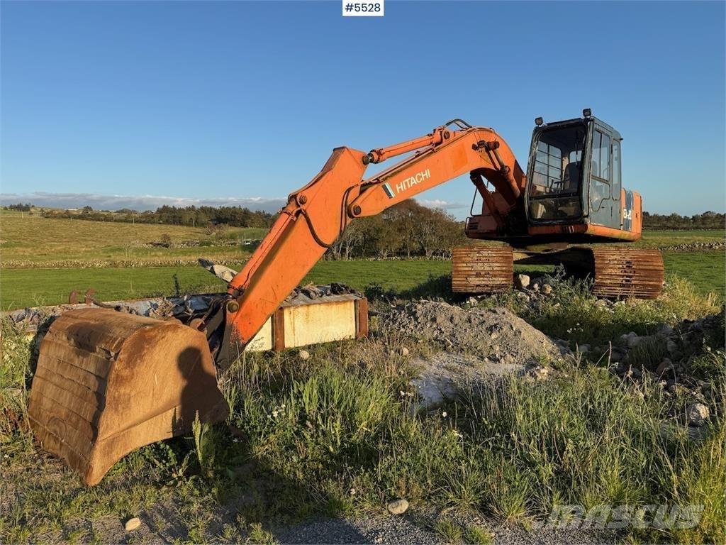 Hitachi EX120-2 Bageri guseničari