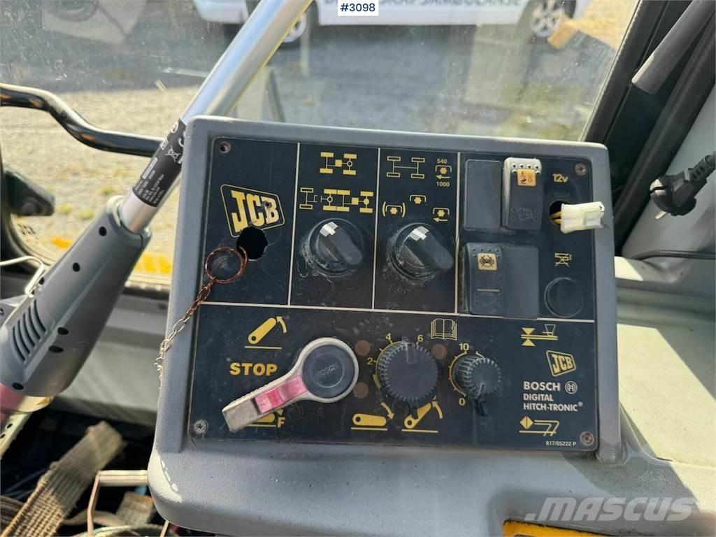 JCB Fastrac 3185 Traktori