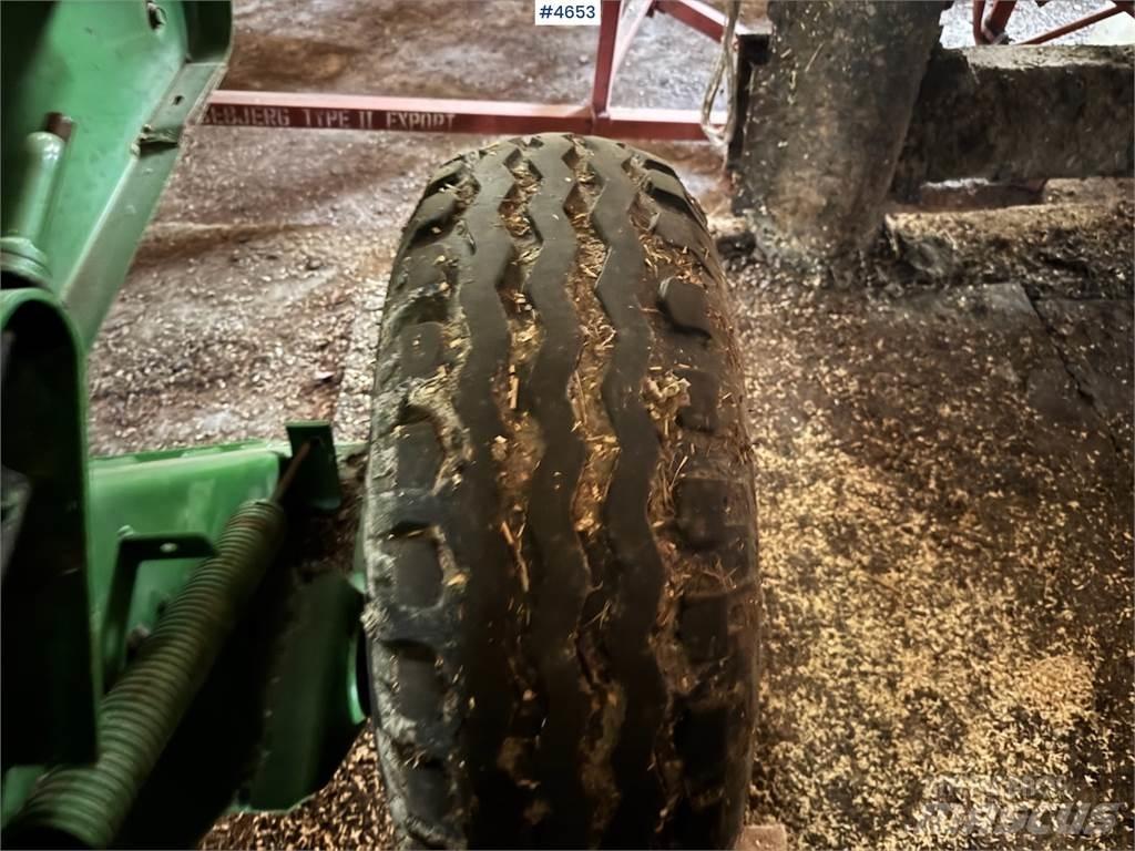 John Deere 545 Ostala oprema za žetvu
