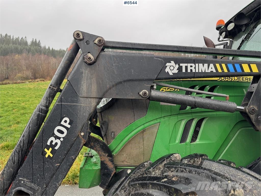 John Deere 6125R Traktori