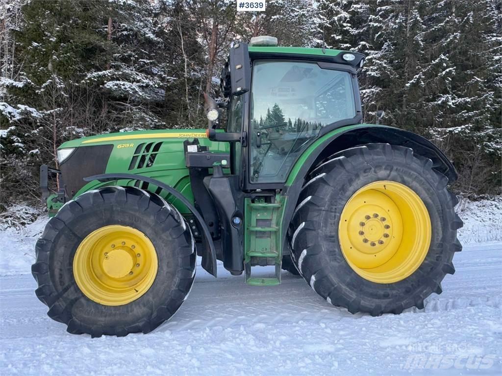 John Deere 6215R Traktori