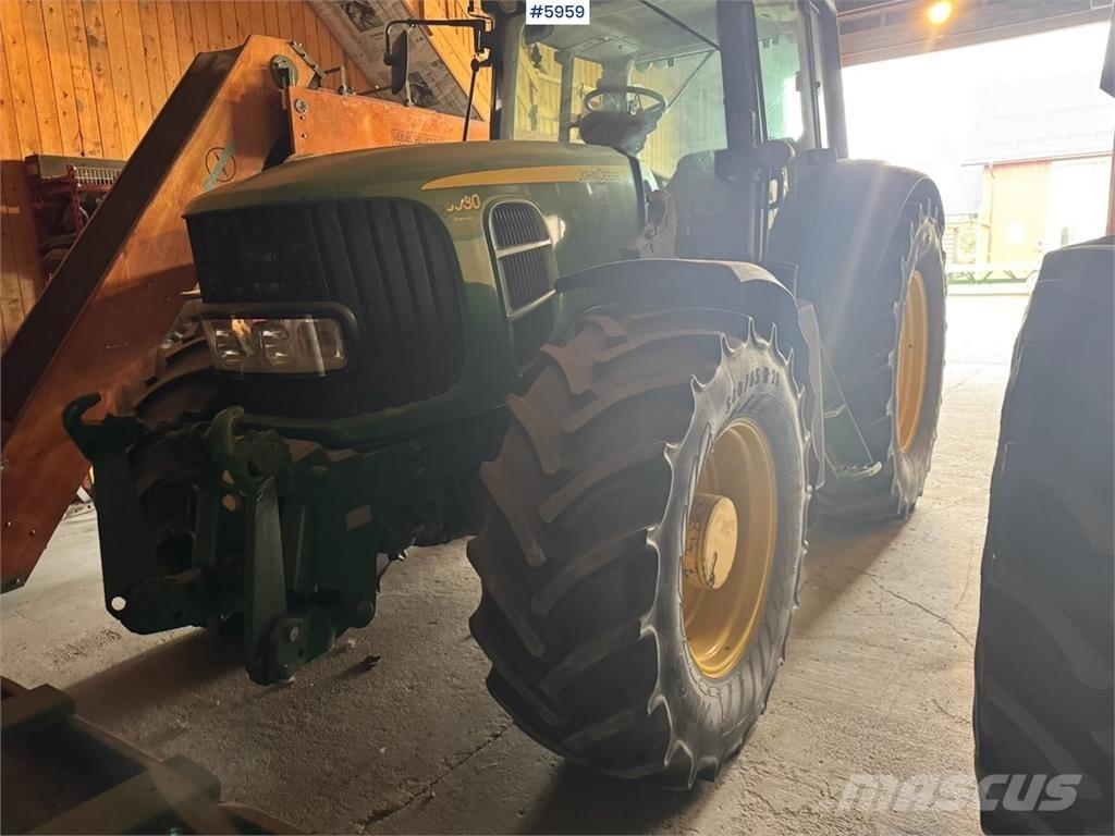 John Deere 6930 Traktori