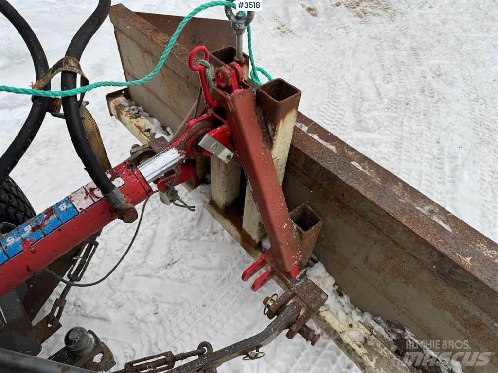 Kubota B1700 Traktori