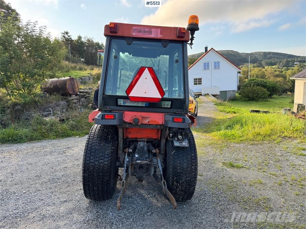 Kubota STV 36 Traktori