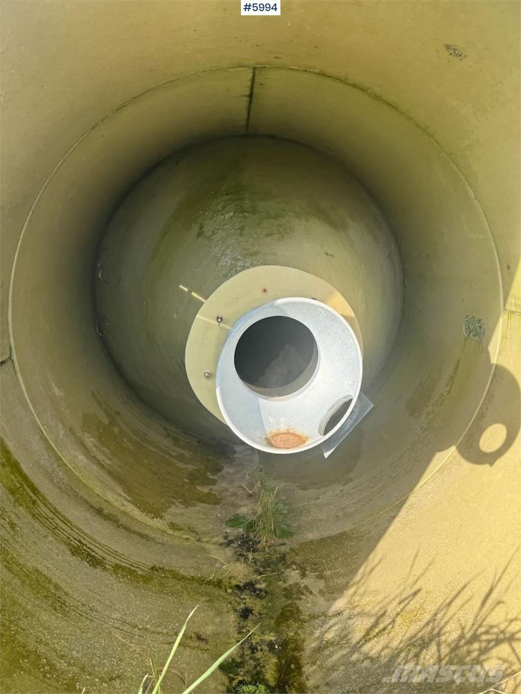  Silo Ca. 25 kubikk Ostala dodatna oprema za traktore