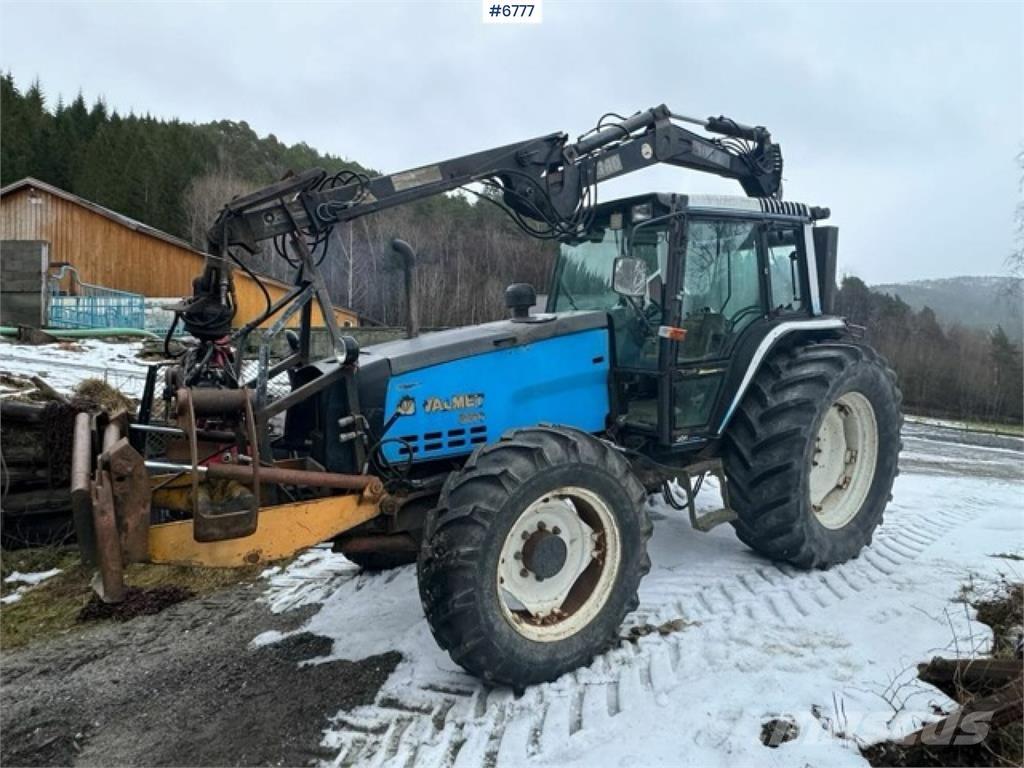 Valmet 8100 Traktori
