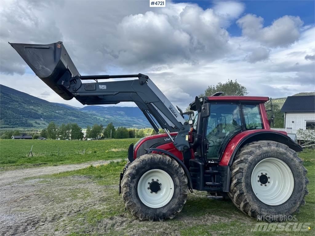 Valtra N142 Traktori