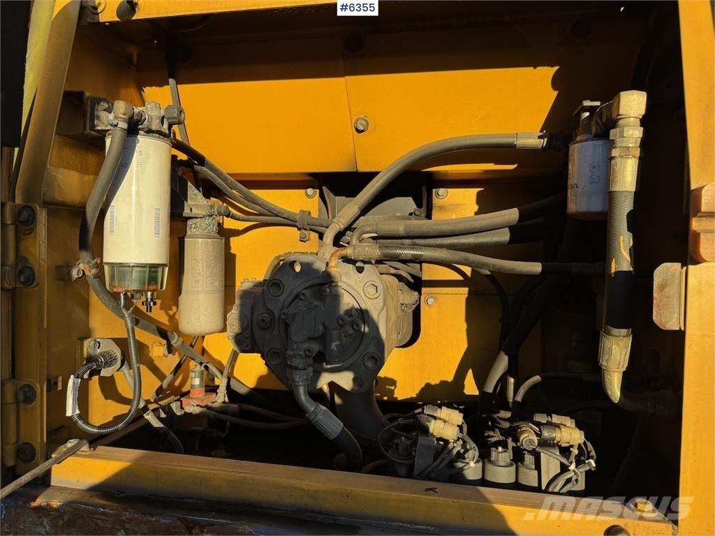 Volvo EC240BNLC Bageri guseničari