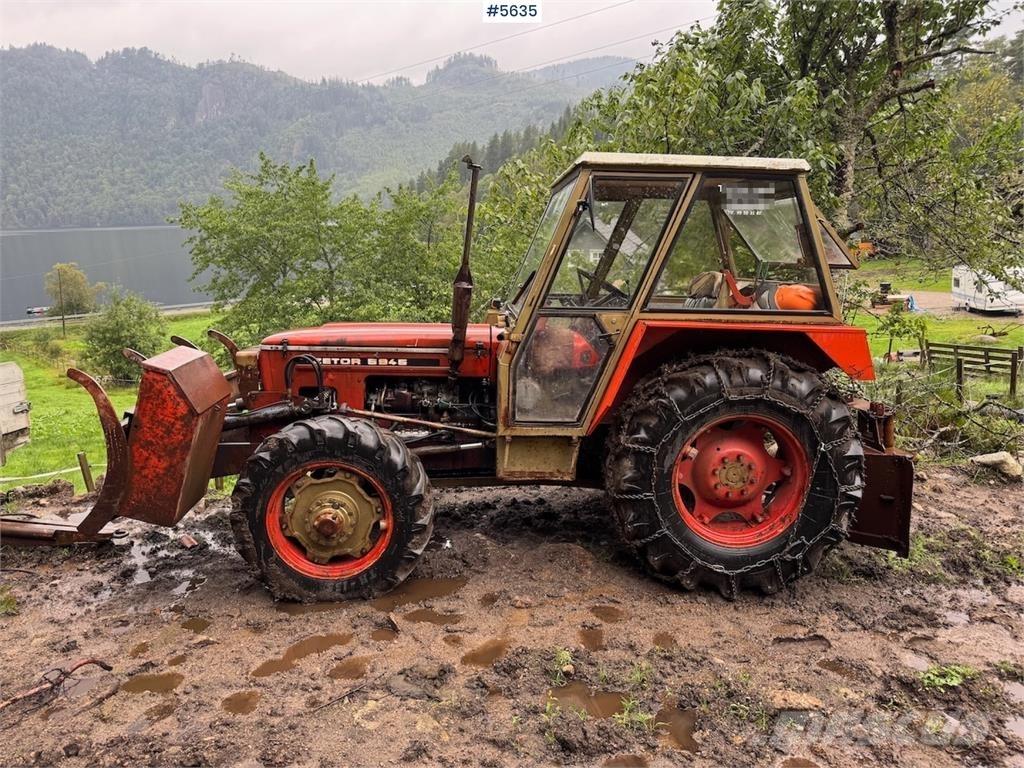 Zetor 5945 Traktori