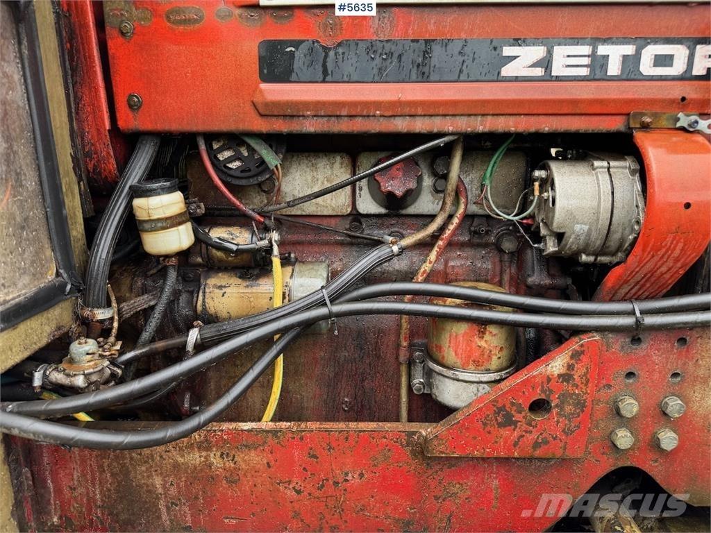 Zetor 5945 Traktori
