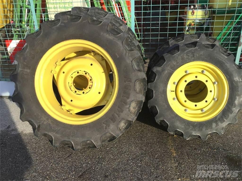  280/85R20 - 340/85R28 Gume, točkovi i felne