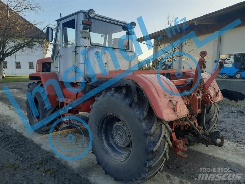 Charkow T 150 Traktori