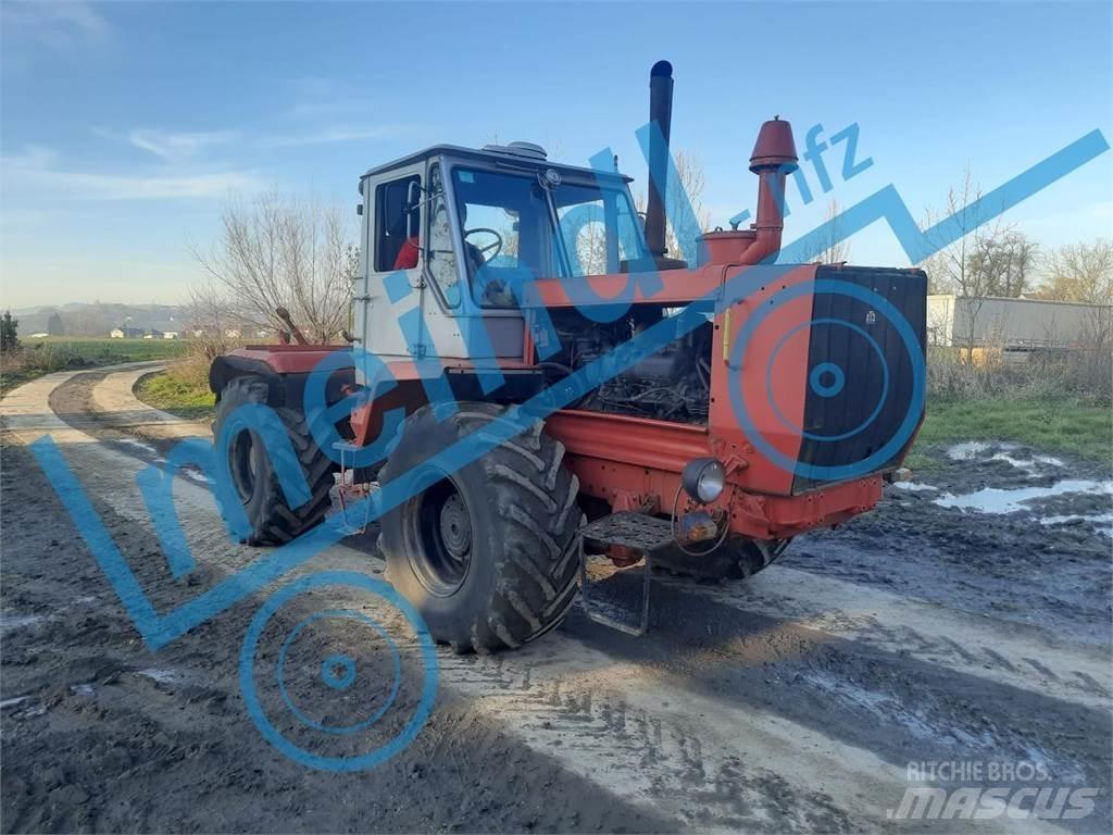 Charkow T 150 Traktori