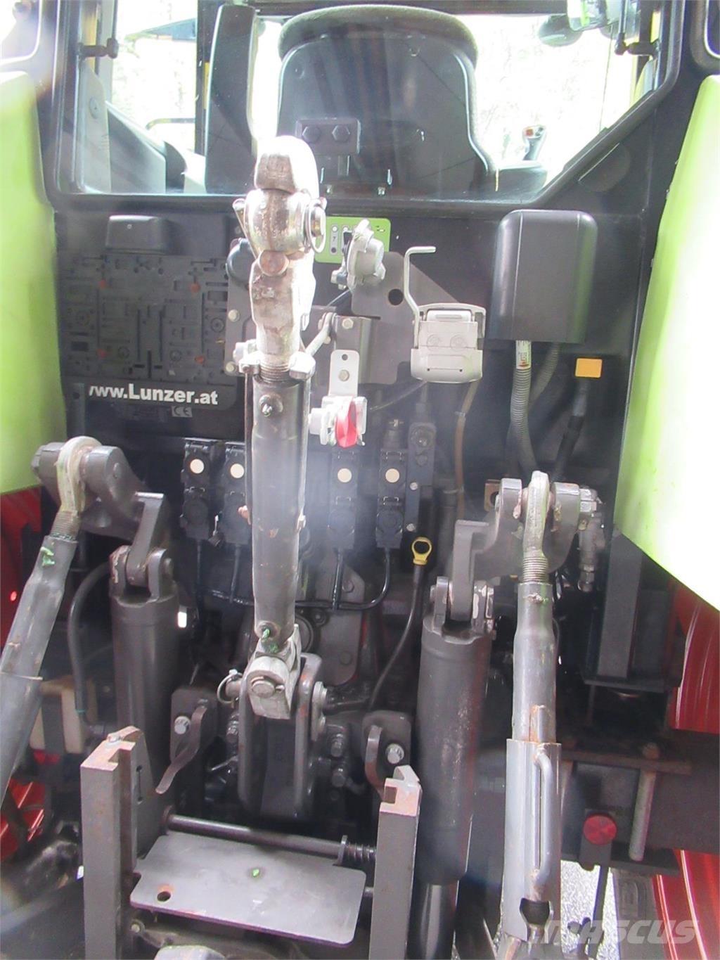 CLAAS Arion 410 Traktori