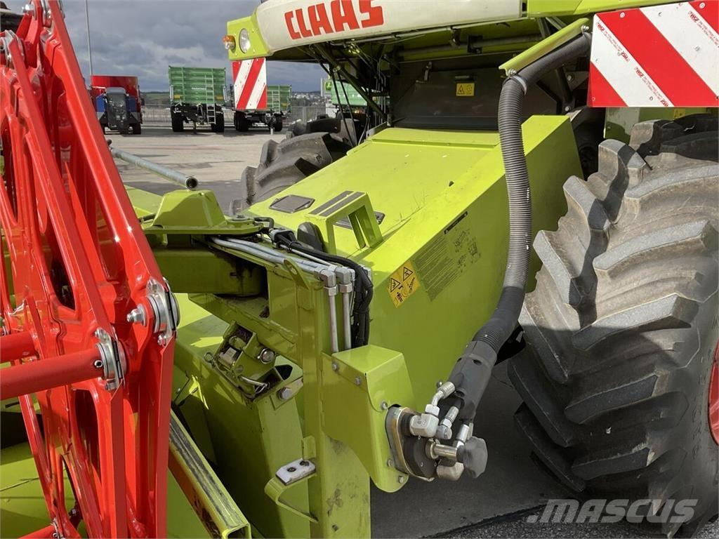 CLAAS AVERO 240 Kombajni