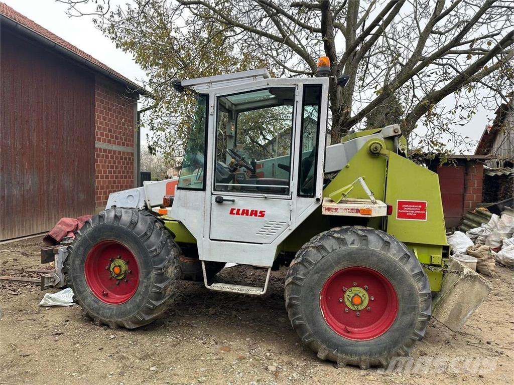 CLAAS Ranger 906 Teleskopski viljuškari