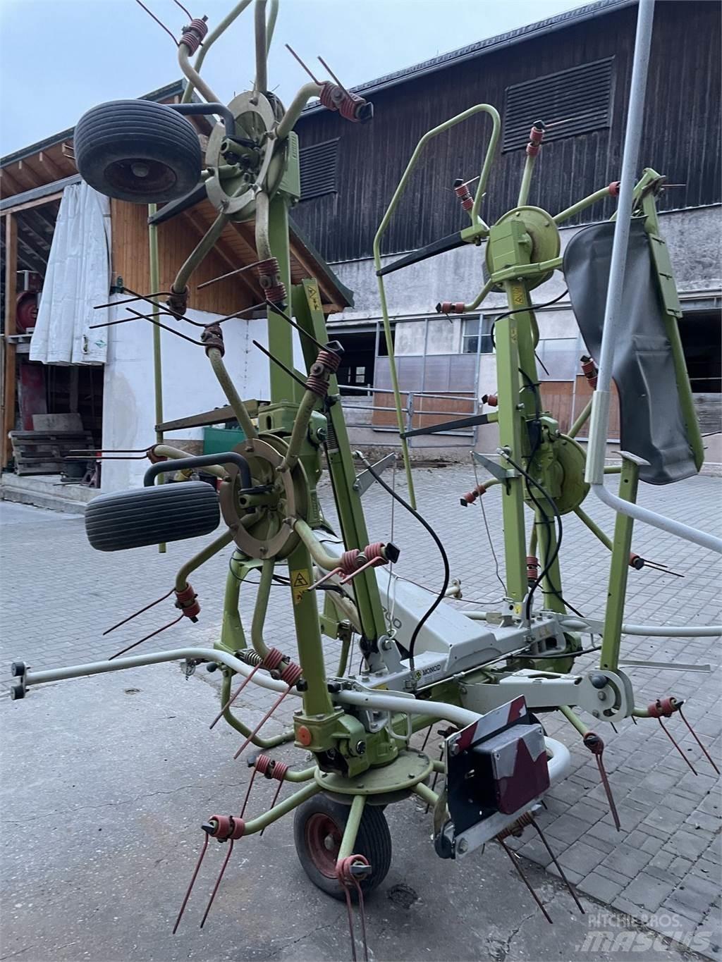 CLAAS VOLTO 700 Okretači i sakupljači sena