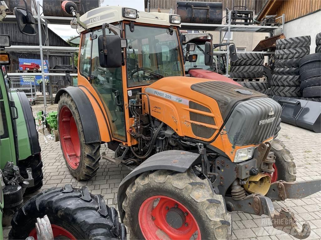 Fendt 209 Vario P Traktori