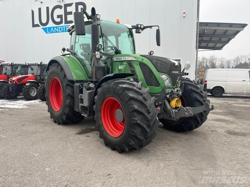 Fendt 718 Vario Traktori