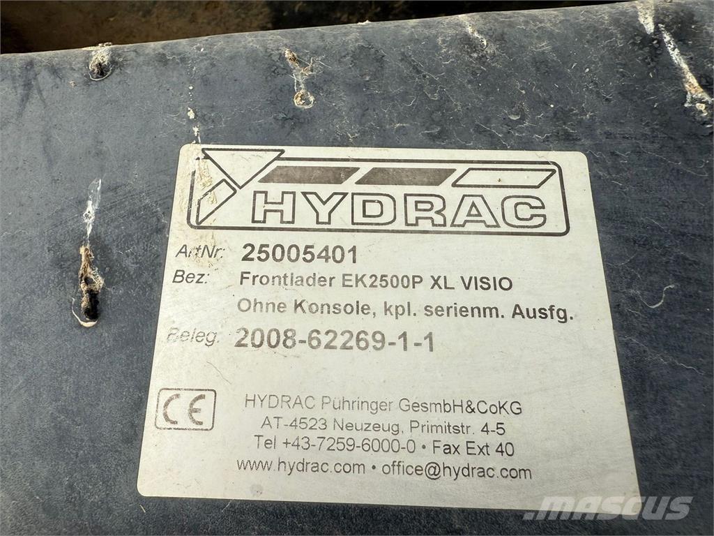 Fendt 718 Vario Traktori