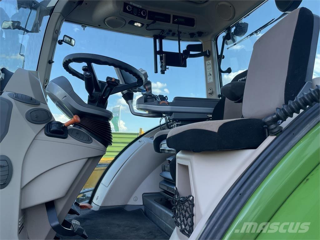 Fendt 724 Vario Traktori
