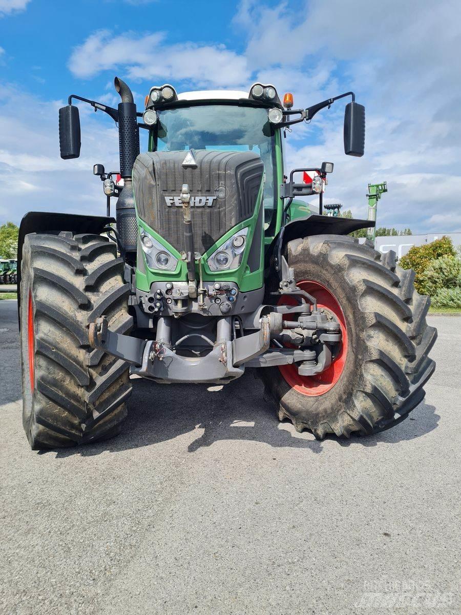 Fendt 927 Vario Traktori