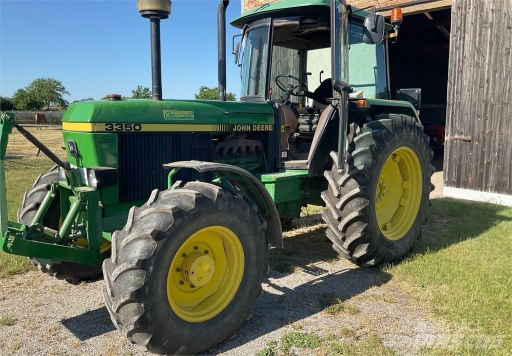 John Deere 3350 Traktori