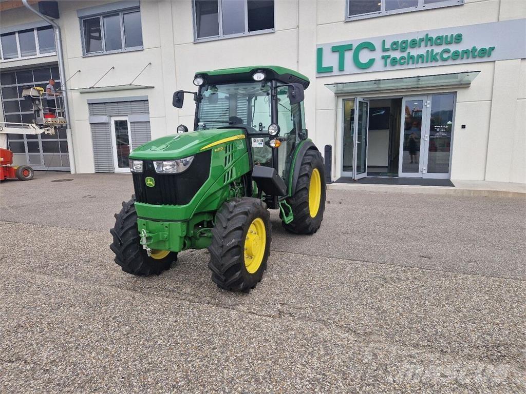 John Deere 5075 GF Traktori