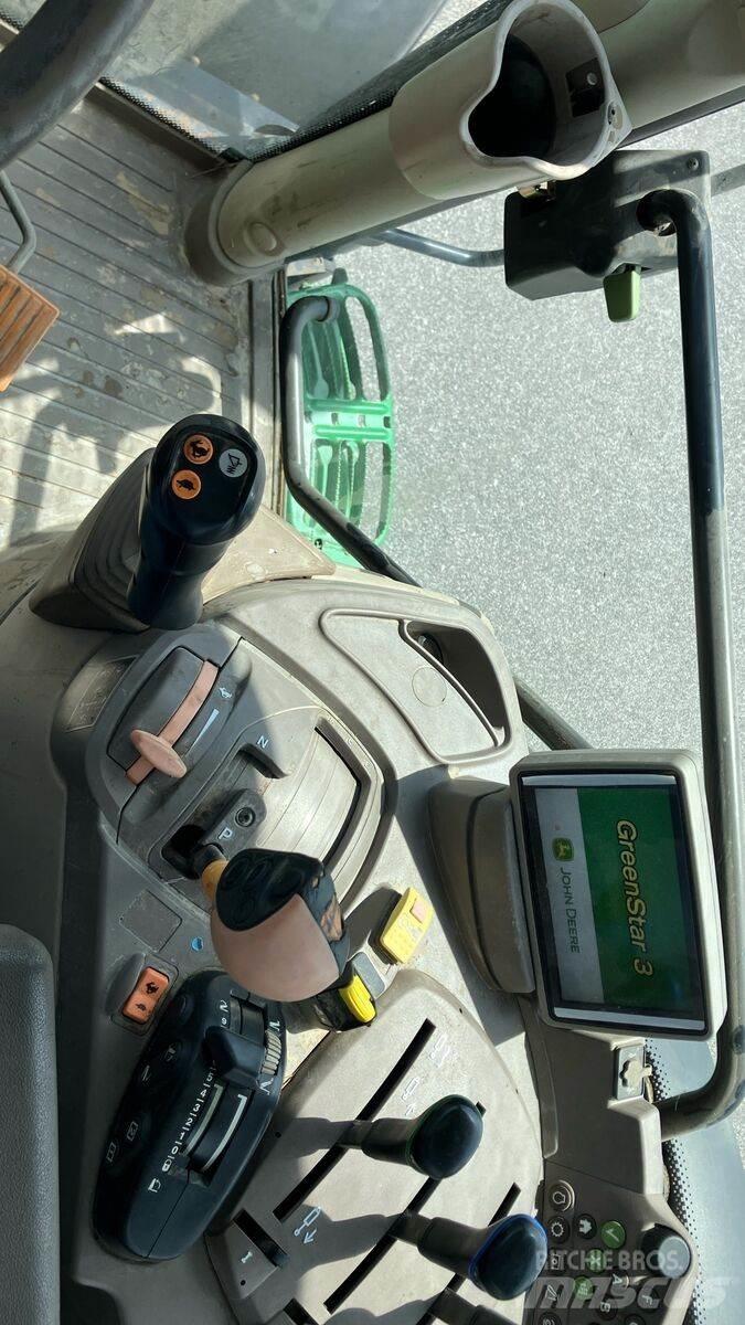 John Deere 6130R Traktori