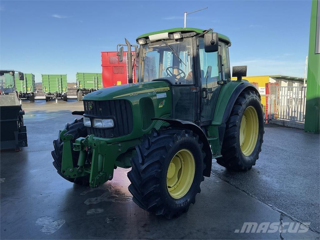 John Deere 6420 SE Traktori