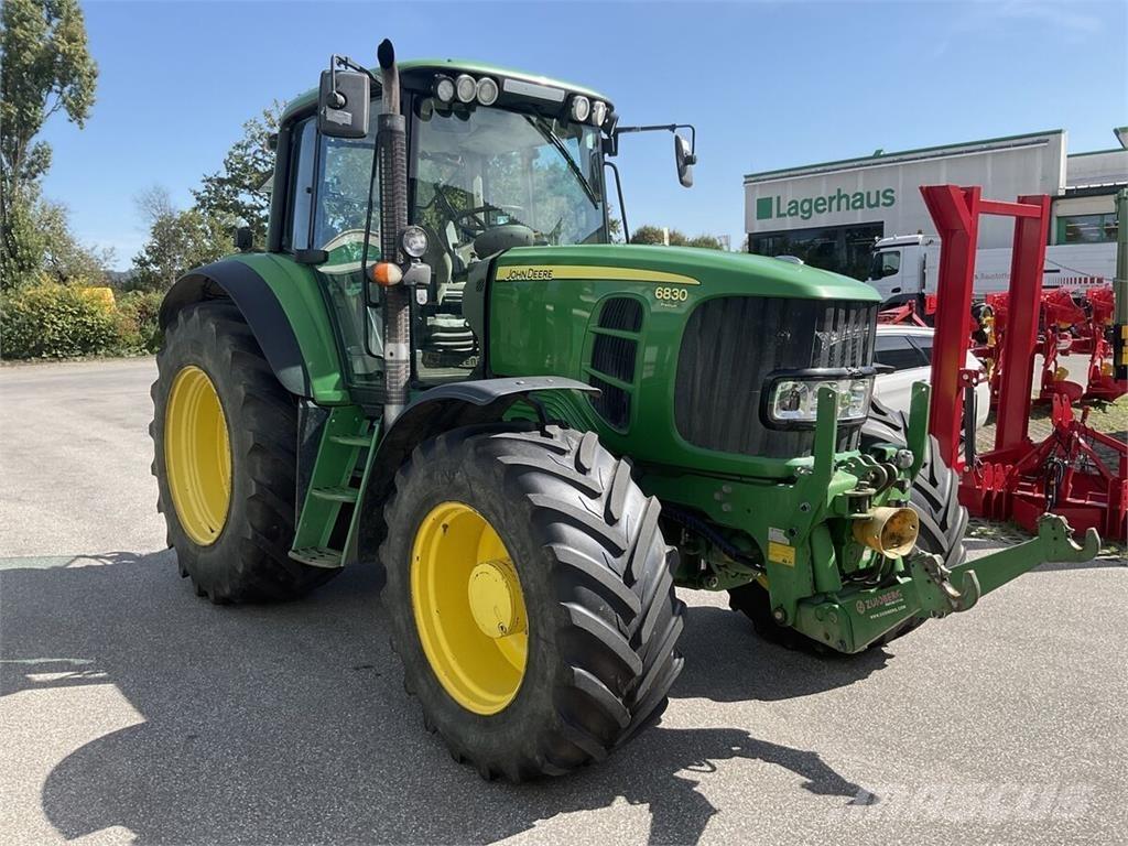 John Deere 6830 Traktori