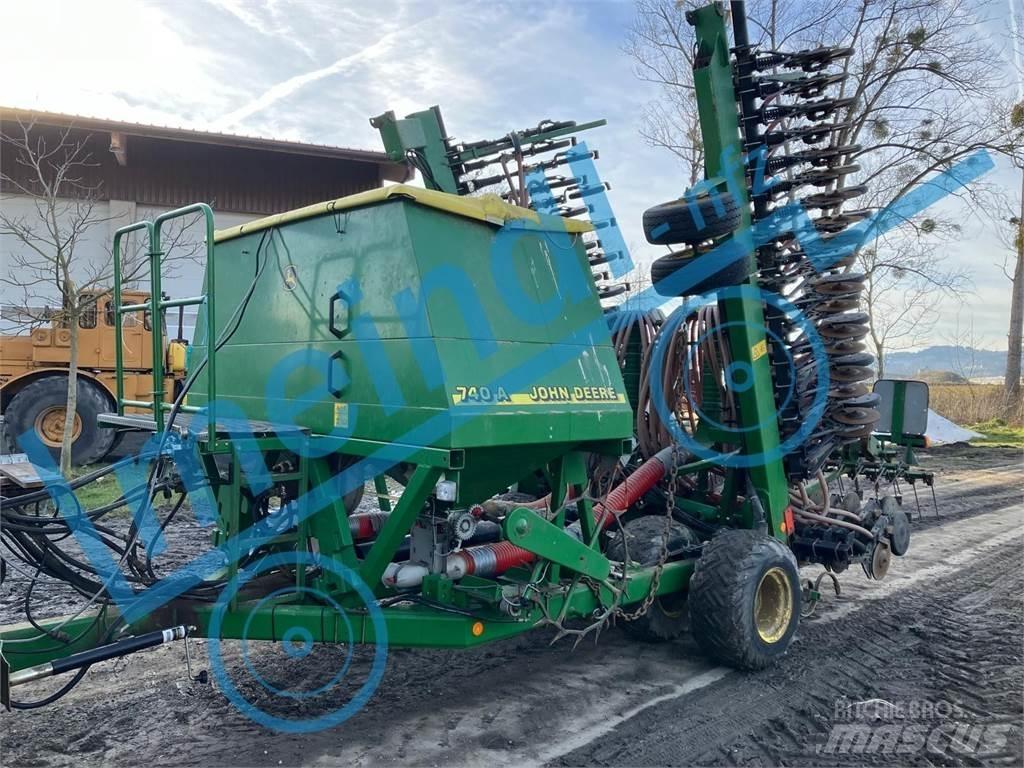 John Deere 740A Sejačice