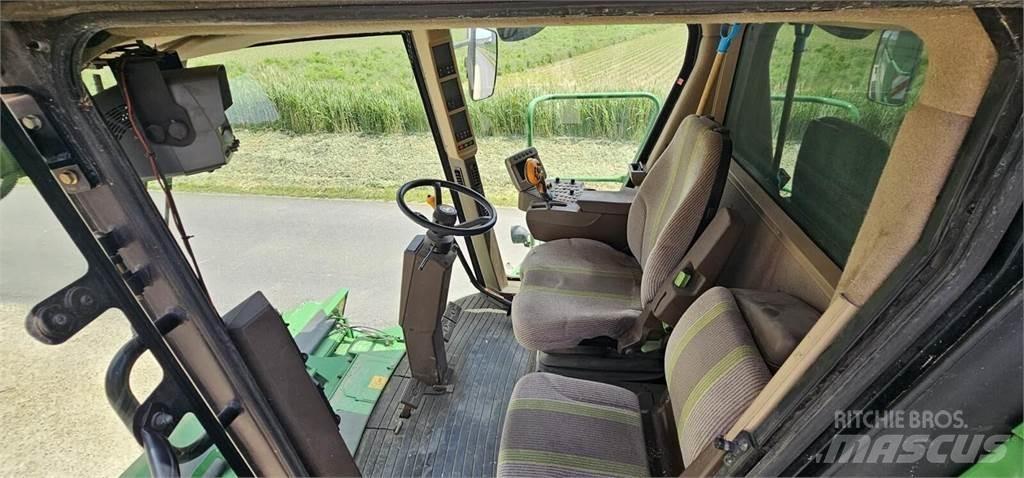 John Deere T550 Kombajni