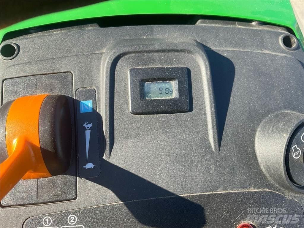 John Deere X167R Ostale industrijske mašine