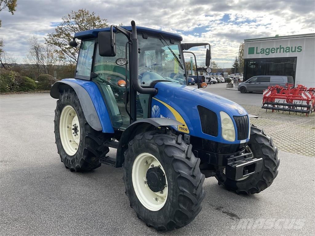 New Holland T 5030 Traktori
