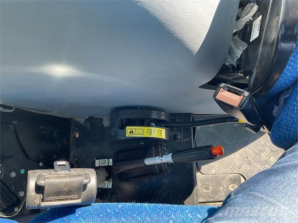 New Holland TD5.85 Traktori