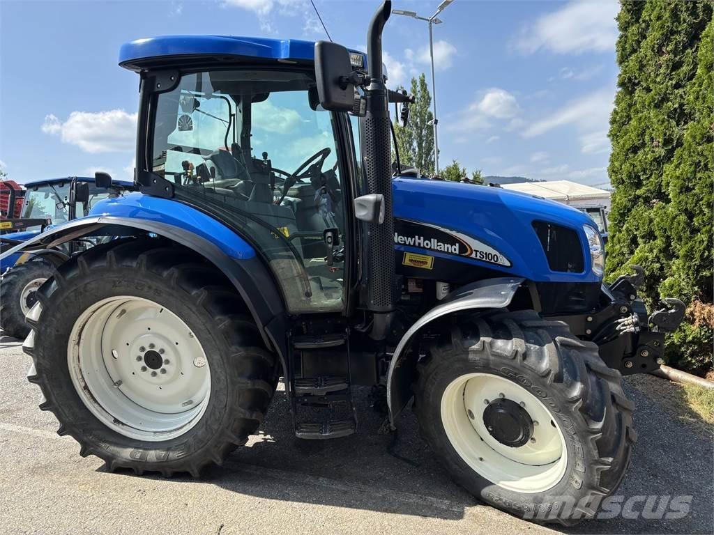 New Holland TS100A Traktori